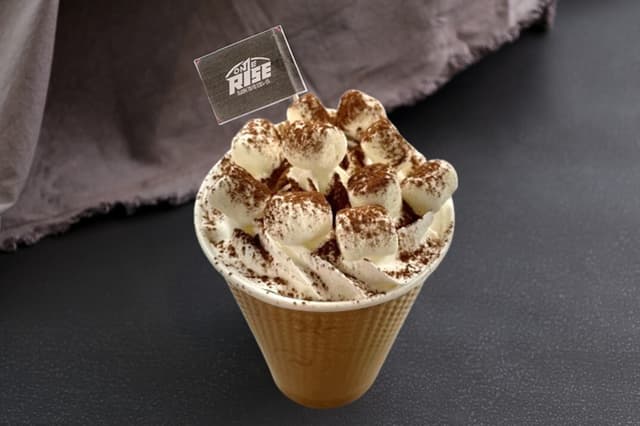 菊地選手コラボメニュー「ホットチョコマシュマロ」