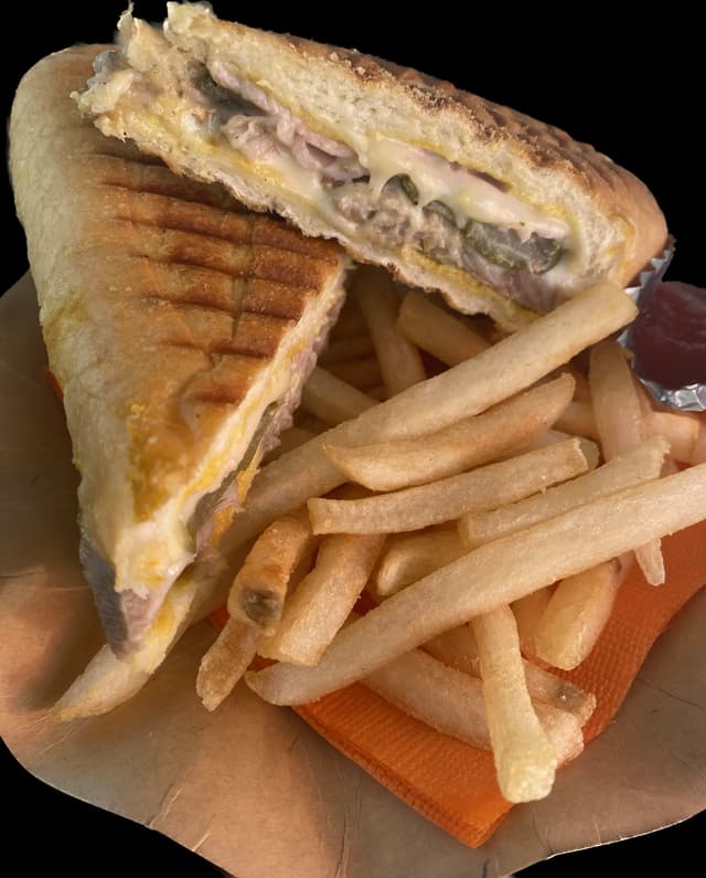 El Sandwichazo「本場キューバのキューバサンド」