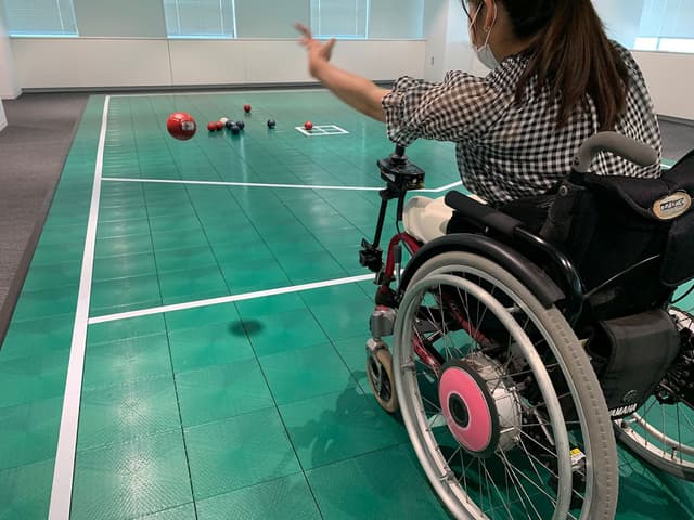 パラスポーツ体験(ボッチャ)