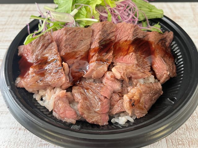 牛ステーキ丼