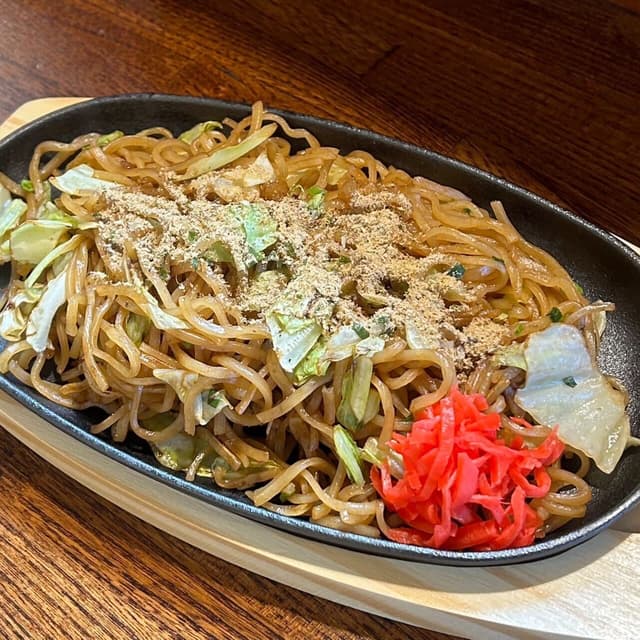 【REDグルメ】おばんざいバル つむぎ「ピリ辛イカ焼きそば」