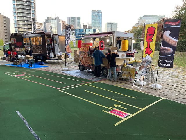 キッチンカー各種(計5台) ※出店店舗は試合によって異なります