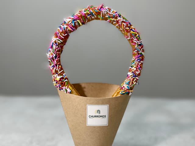 “生搾り”自家製チュロス「スプリンクル&ホワイトチョコ」