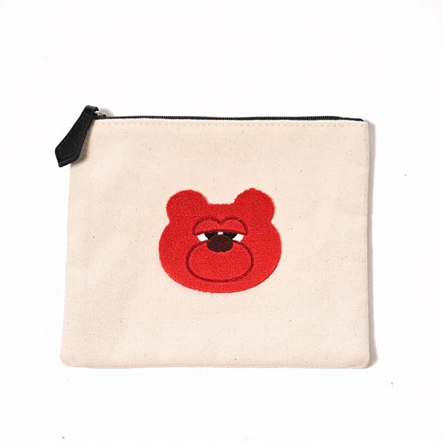 ブラシ刺繍フラットポーチ