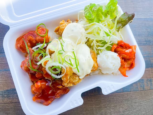 【6日のみ】TROIS PONTS「Wソースの唐揚げ弁当」