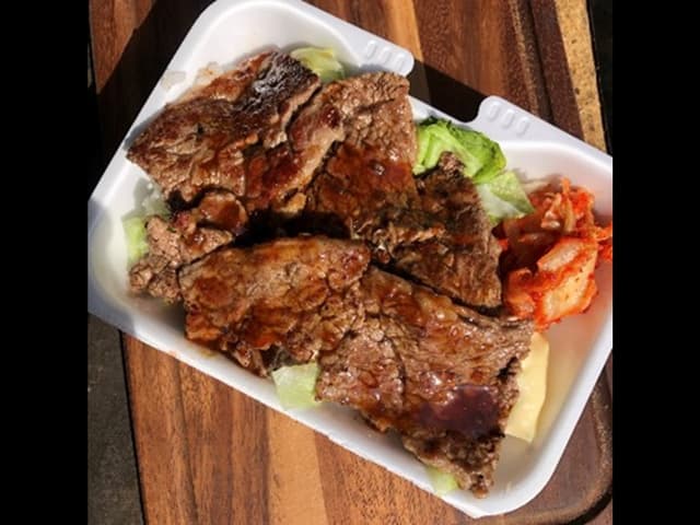 蛸やん 肩ロースステーキ弁当