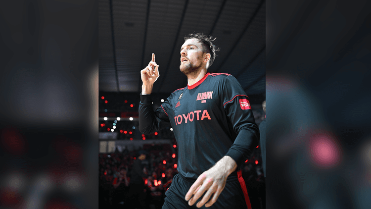 【開幕特別演出】全選手「顔見世」