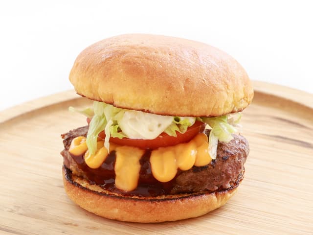 100%ビーフのA’sバーガー