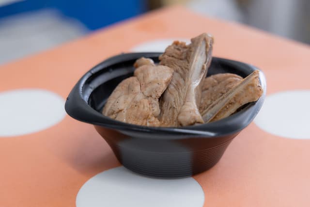 スペアリブ (12/3のみ)